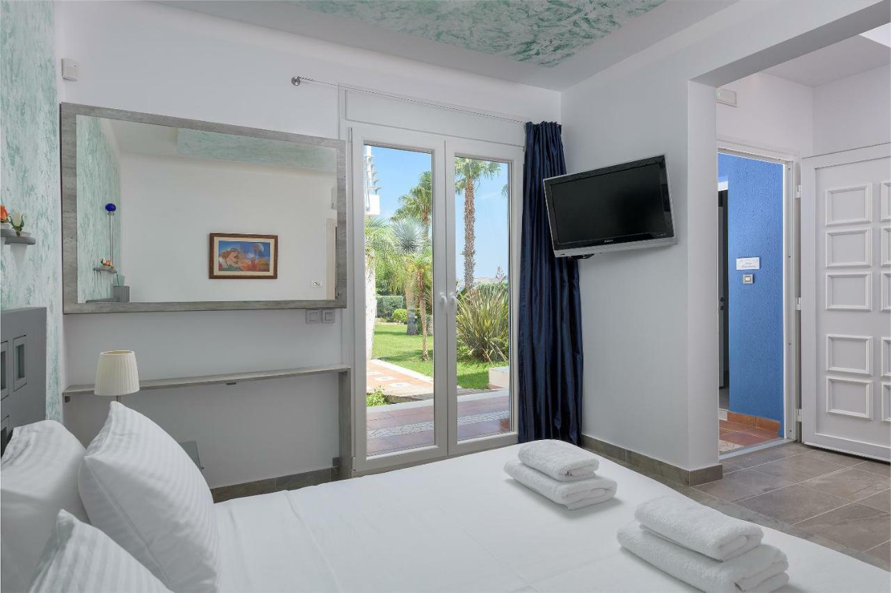 Grande Dame Villa Of Rhodes Asgourou エクステリア 写真