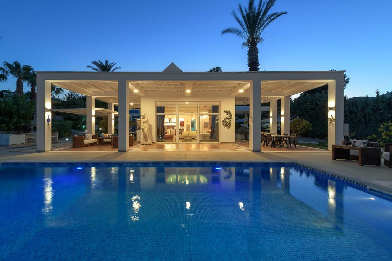 Grande Dame Villa Of Rhodes Asgourou エクステリア 写真