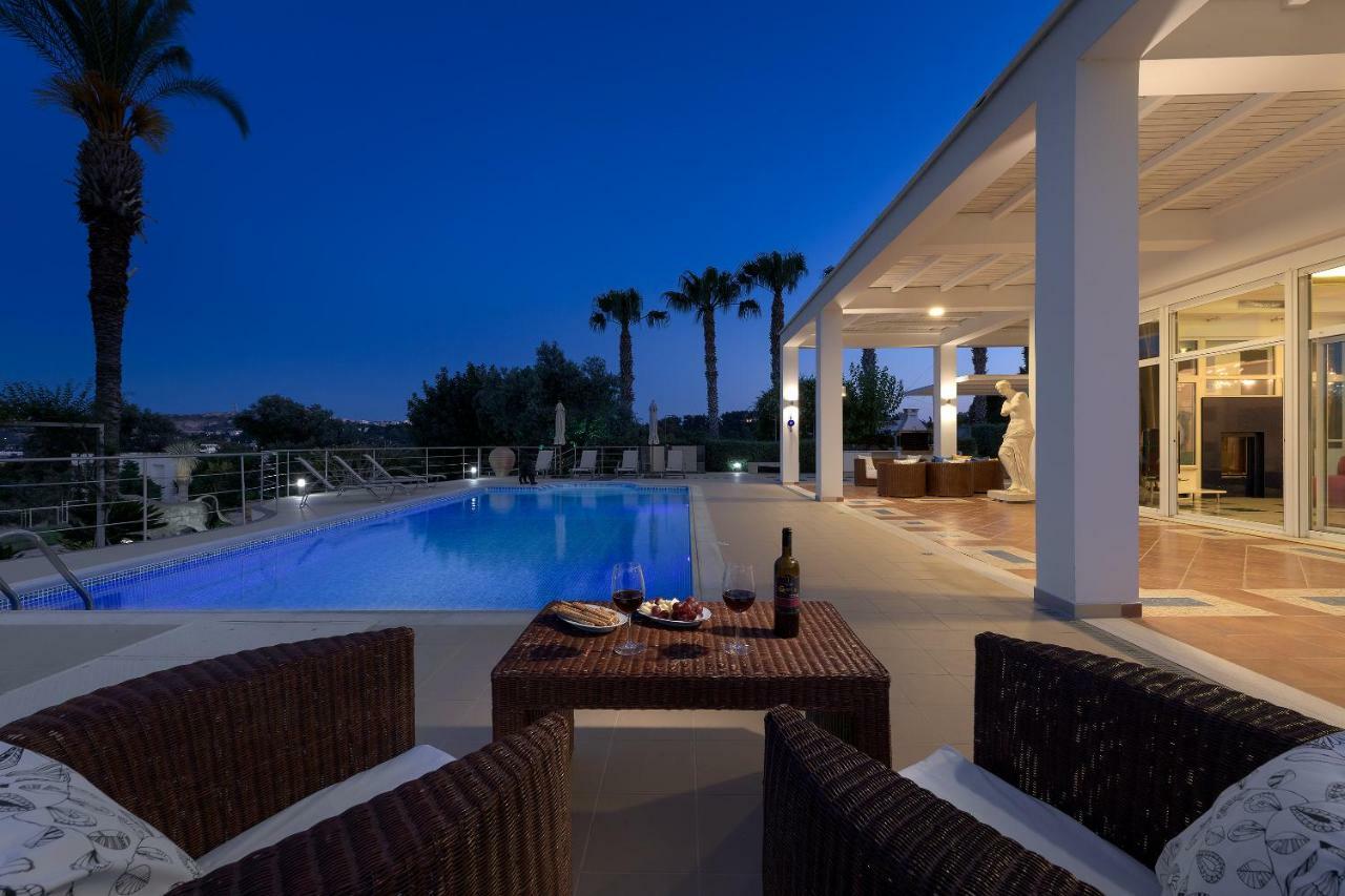 Grande Dame Villa Of Rhodes Asgourou エクステリア 写真